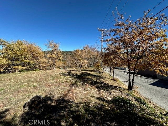 2379 Chicago Drive, Running Springs, CA 92382