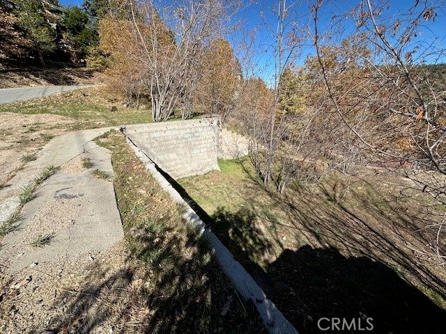 2379 Chicago Drive, Running Springs, CA 92382