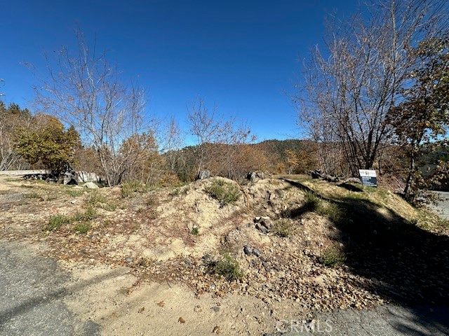 2379 Chicago Drive, Running Springs, CA 92382