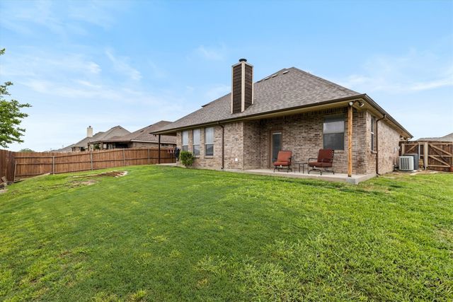 4023 Wagon Wheel Drive, Sanger, TX 76266