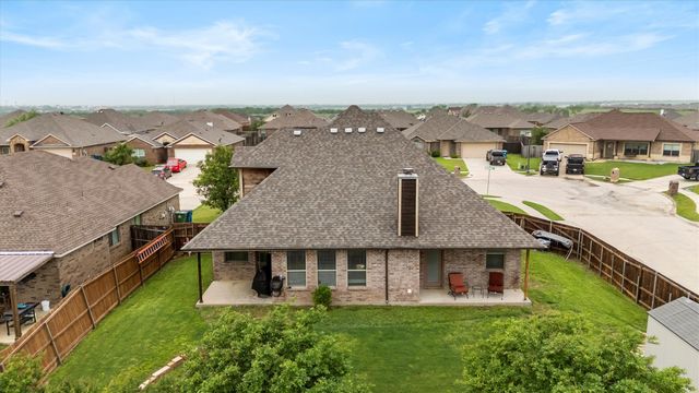 4023 Wagon Wheel Drive, Sanger, TX 76266