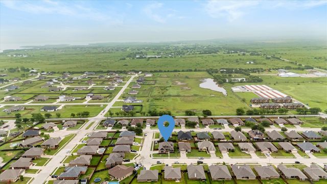 4023 Wagon Wheel Drive, Sanger, TX 76266