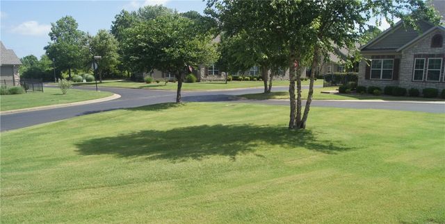2500 SW Fallow Street, Bentonville, AR 72713