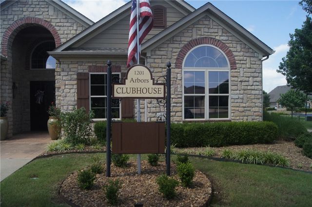 2500 SW Fallow Street, Bentonville, AR 72713