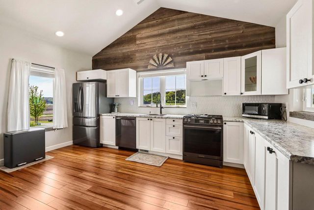 10265 County Road KP Road, Mazomanie, WI 53560