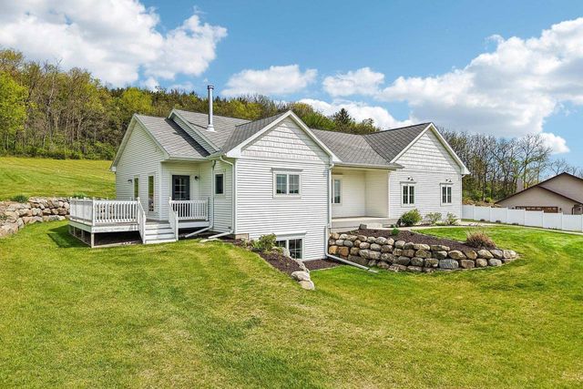 10265 County Road KP Road, Mazomanie, WI 53560