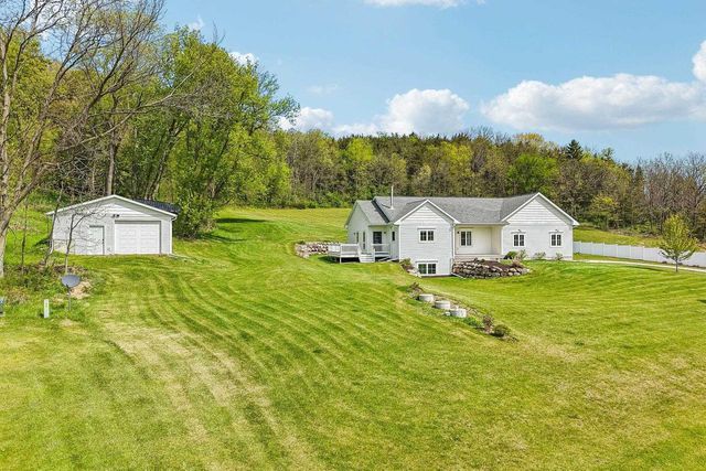10265 County Road KP Road, Mazomanie, WI 53560