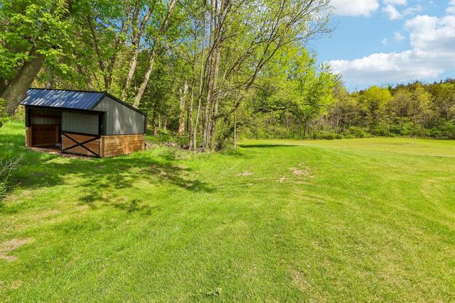 10265 County Road KP Road, Mazomanie, WI 53560