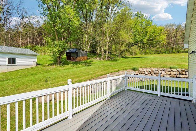10265 County Road KP Road, Mazomanie, WI 53560