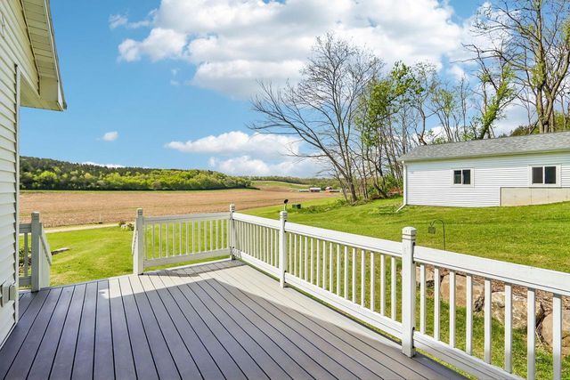 10265 County Road KP Road, Mazomanie, WI 53560