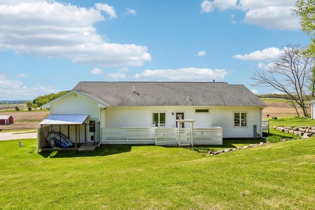 10265 County Road KP Road, Mazomanie, WI 53560