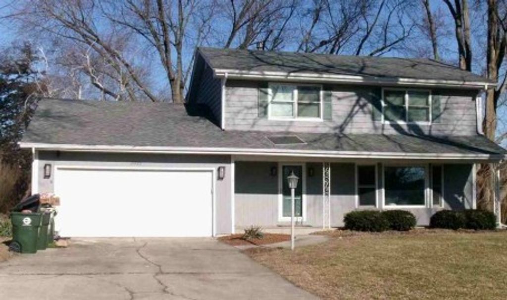 2021 Radcliffe Drive, Aurora, IL 60506