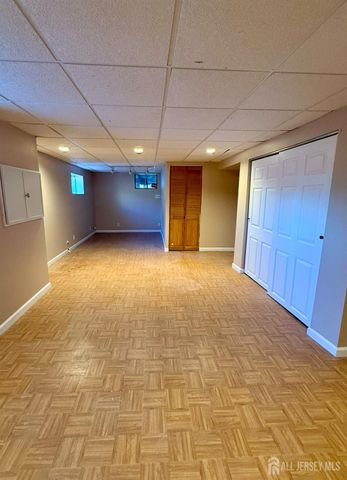 18 Jill Court 20, Edison, NJ 08817