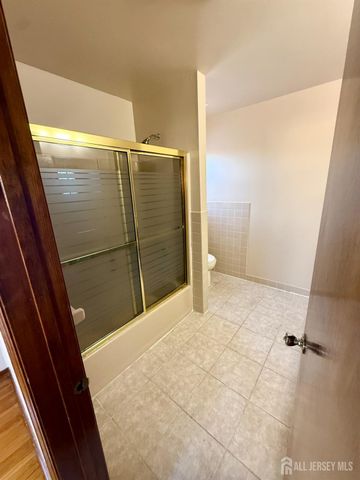 18 Jill Court 20, Edison, NJ 08817