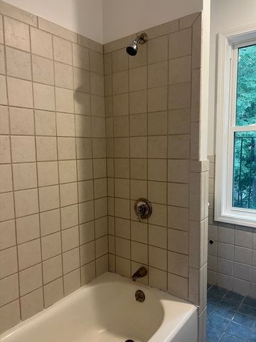 7 Mullins Court C, Cambridge, MA 02141