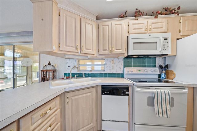 14 BASIN STREET, Palmetto, FL 34221