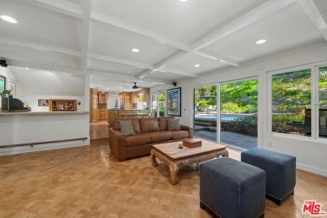 4070 Falling Leaf Drive, Encino, CA 91316