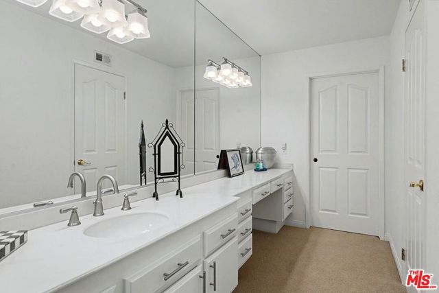 4070 Falling Leaf Drive, Encino, CA 91316
