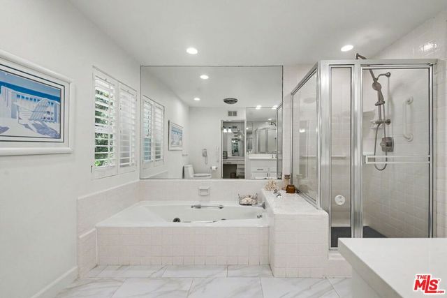 4070 Falling Leaf Drive, Encino, CA 91316