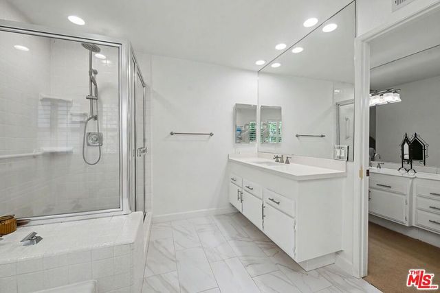 4070 Falling Leaf Drive, Encino, CA 91316