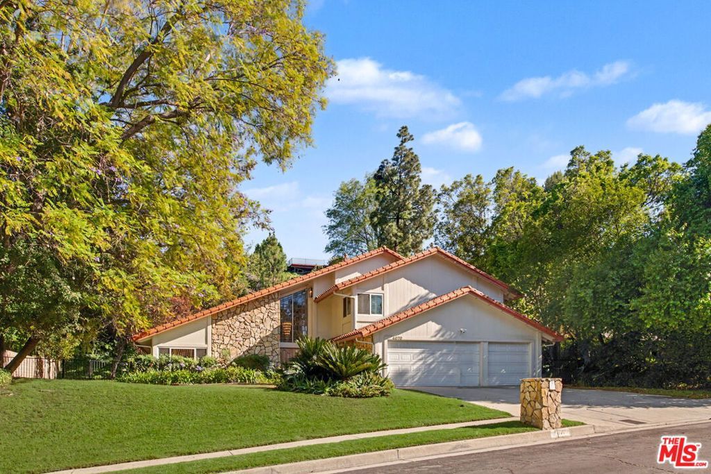 4070 Falling Leaf Drive, Encino, CA 91316
