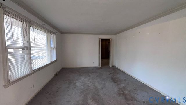 4906 McAllister Dr, Chester, VA 23831