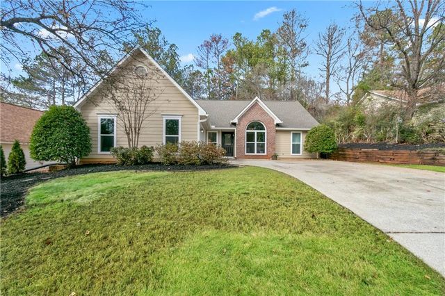 232 Clarion Road, Lawrenceville, GA 30043