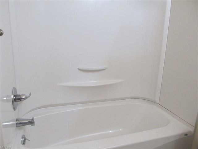 507 Ashwood DR, Newport News, VA 23602