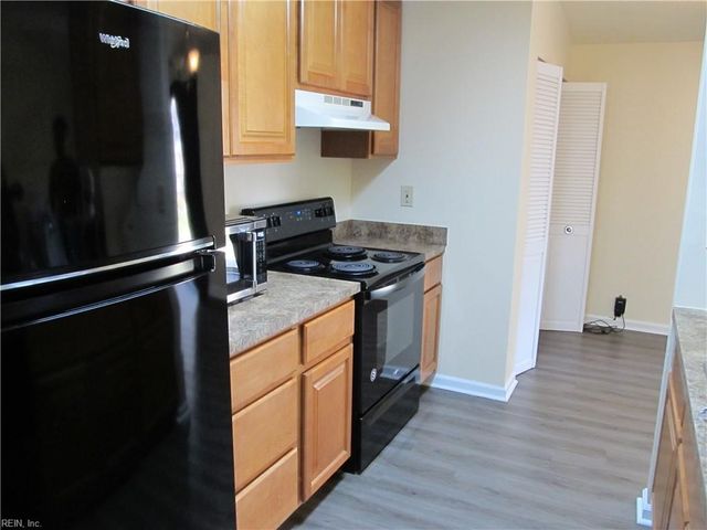 507 Ashwood DR, Newport News, VA 23602