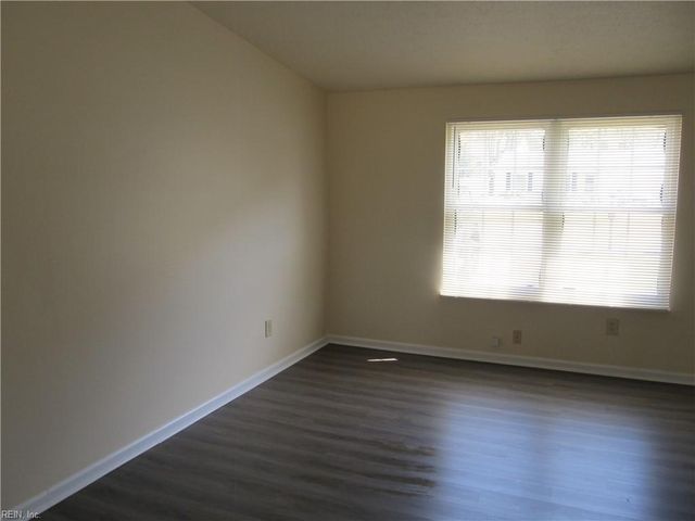 507 Ashwood DR, Newport News, VA 23602