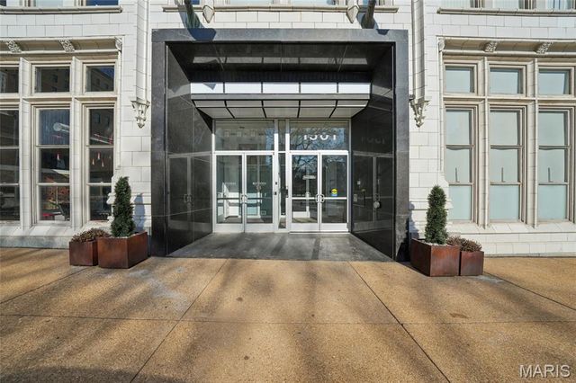 1501 Locust Street 1008, St Louis, MO 63103