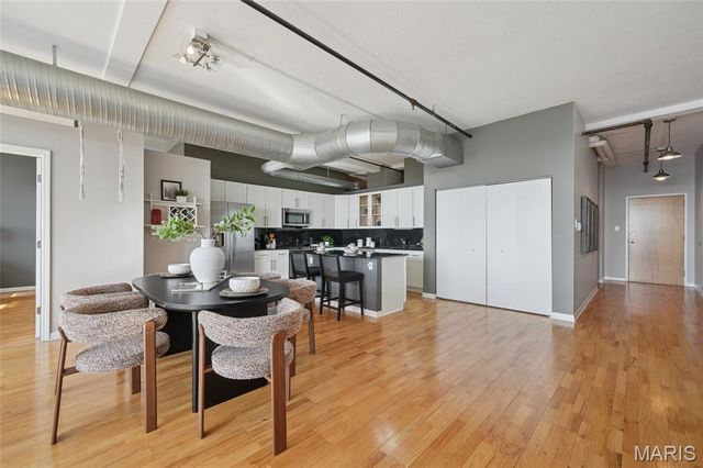 1501 Locust Street 1008, St Louis, MO 63103