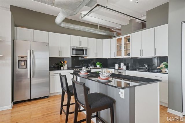 1501 Locust Street 1008, St Louis, MO 63103