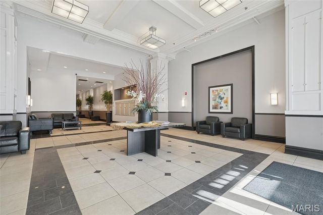 1501 Locust Street 1008, St Louis, MO 63103