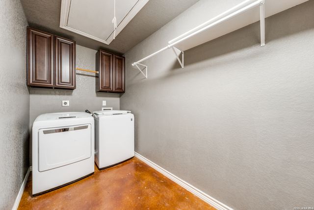 429 Quail Hollow Dr, Adkins, TX 78101