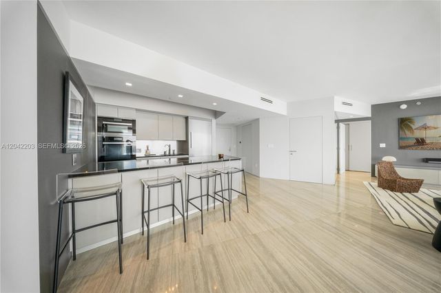 450 Alton Road 3301, Miami Beach, FL 33139