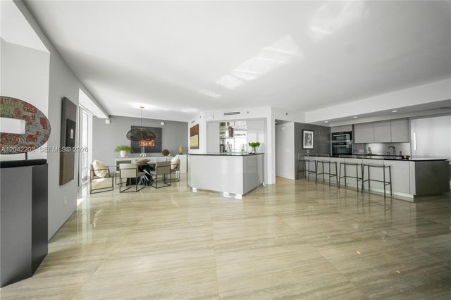 450 Alton Road 3301, Miami Beach, FL 33139