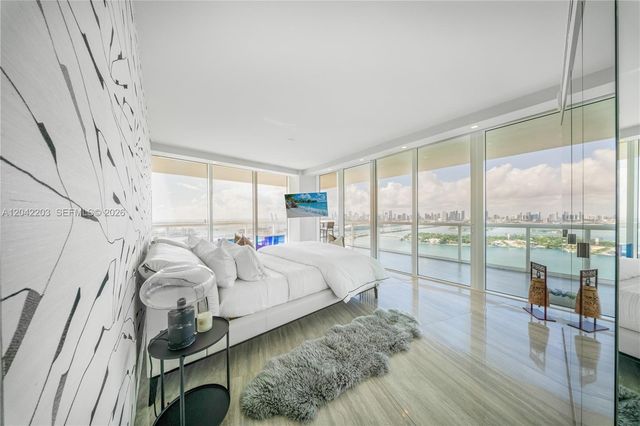 450 Alton Road 3301, Miami Beach, FL 33139