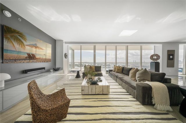 450 Alton Road 3301, Miami Beach, FL 33139