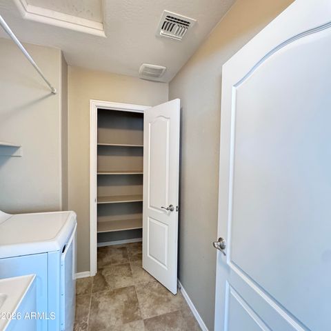 1077 S REBER Avenue, Gilbert, AZ 85296