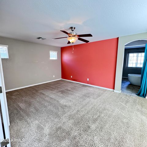 1077 S REBER Avenue, Gilbert, AZ 85296