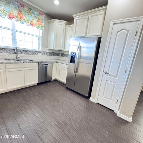 1077 S REBER Avenue, Gilbert, AZ 85296
