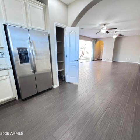 1077 S REBER Avenue, Gilbert, AZ 85296