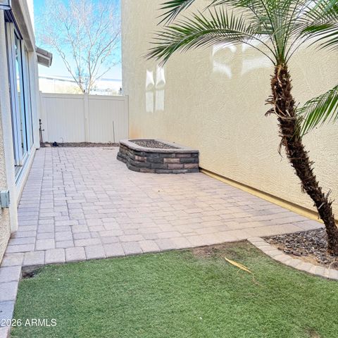 1077 S REBER Avenue, Gilbert, AZ 85296