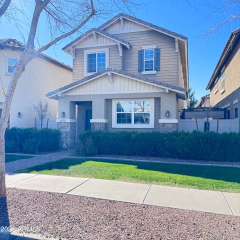 1077 S REBER Avenue, Gilbert, AZ 85296