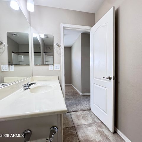 1077 S REBER Avenue, Gilbert, AZ 85296