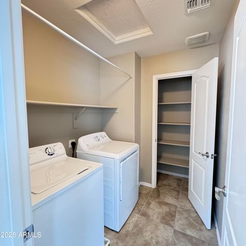 1077 S REBER Avenue, Gilbert, AZ 85296