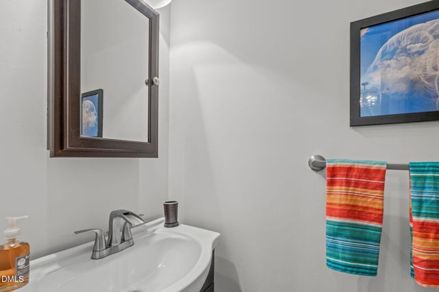 104 Minnifer Court, Apex, NC 27539