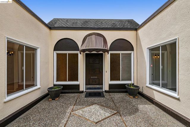 1120 Warfield Ave, Piedmont, CA 94610