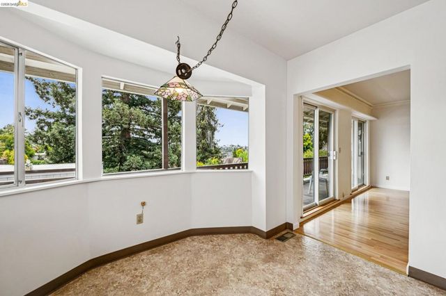 1120 Warfield Ave, Piedmont, CA 94610